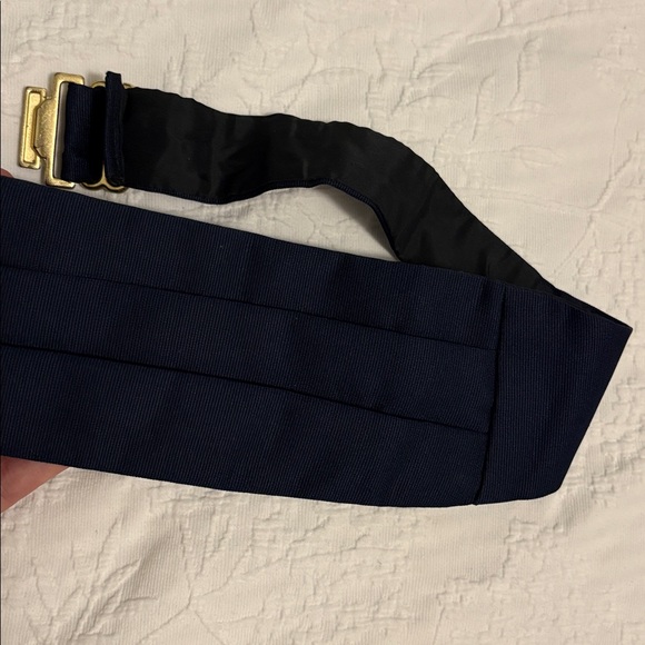 Boys’ Cummerbund - Picture 2 of 8